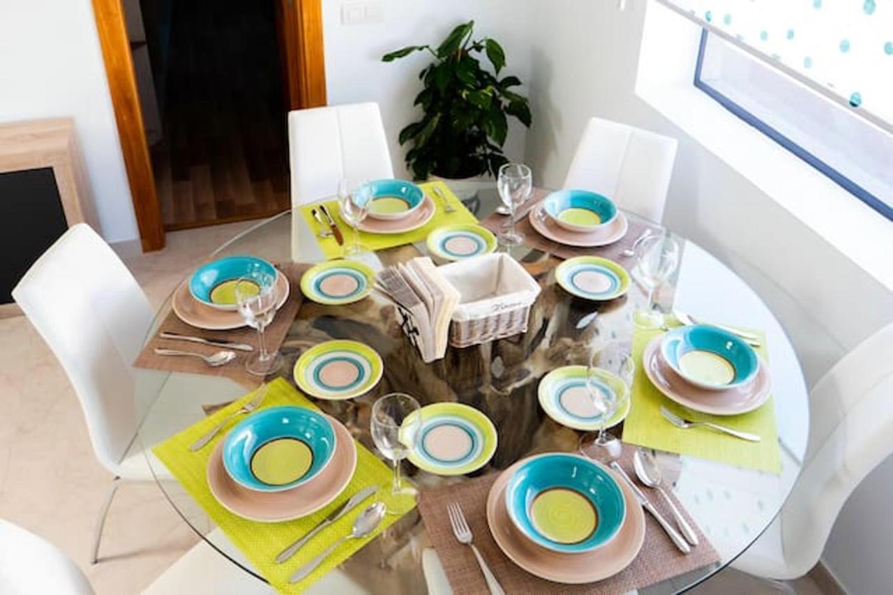 Comfortable House In Tias With Free Parking エクステリア 写真