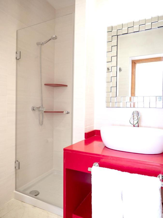Comfortable House In Tias With Free Parking エクステリア 写真