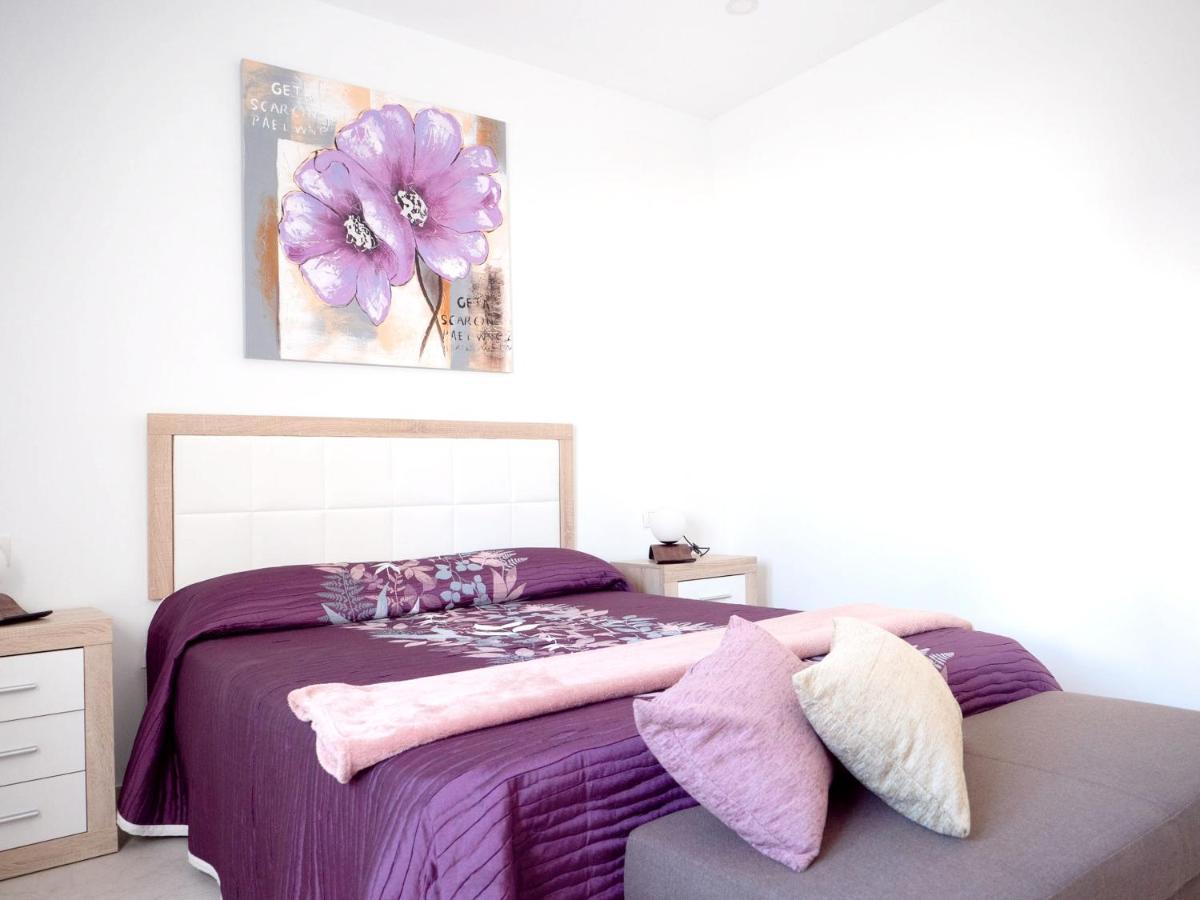 Comfortable House In Tias With Free Parking エクステリア 写真